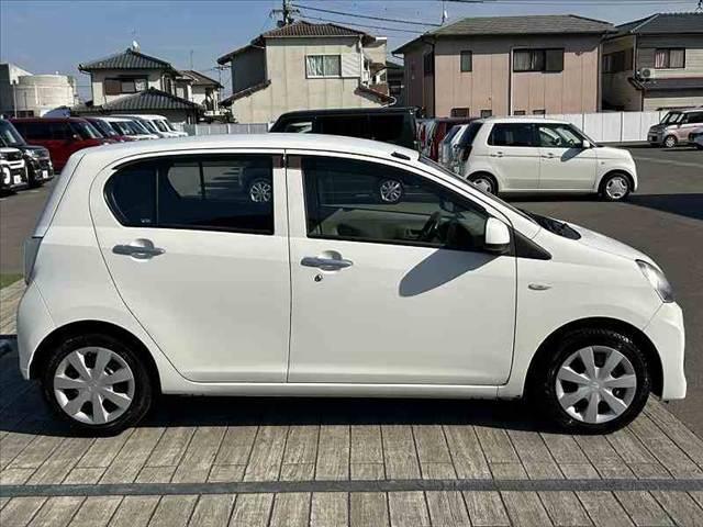 ミライース L SA 後期 禁煙車 車検整備付 スマートアシスト エコアイドル キーレス 純正CDオーディオ ヘッドライトレベライザー ACソケット 横滑り防止 WSRSエアB 純正セキュリティ フロアマット ドアバイザー(11枚目)