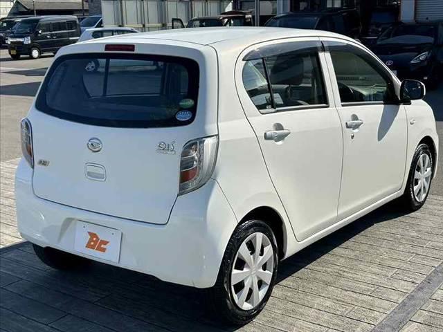 ミライース L SA 後期 禁煙車 車検整備付 スマートアシスト エコアイドル キーレス 純正CDオーディオ ヘッドライトレベライザー ACソケット 横滑り防止 WSRSエアB 純正セキュリティ フロアマット ドアバイザー(12枚目)