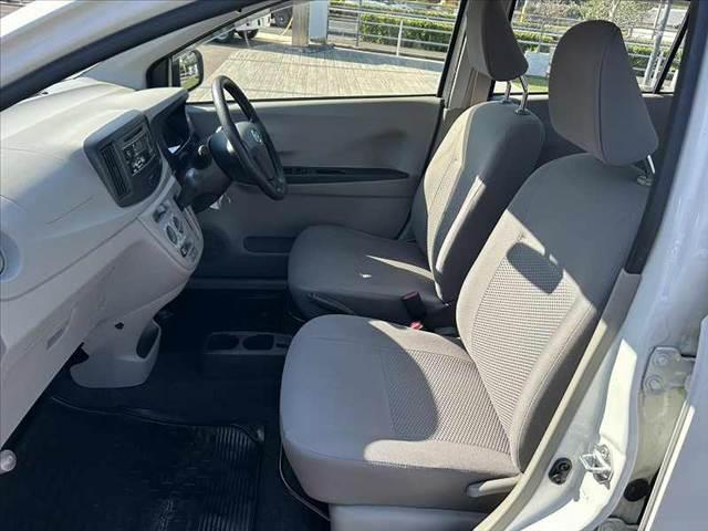 ミライース L SA 後期 禁煙車 車検整備付 スマートアシスト エコアイドル キーレス 純正CDオーディオ ヘッドライトレベライザー ACソケット 横滑り防止 WSRSエアB 純正セキュリティ フロアマット ドアバイザー(17枚目)