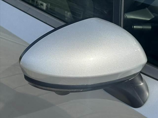 ノート S 後期 車検整備付 エマブレ アラビュー インテリルームミラー Aハイビーム オートライト スマートキー2ケ 社外CDオーディオ チルトステア シートリフター 電格ミラーウインカー ETC(27枚目)