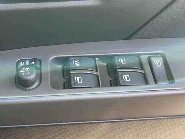 ルーミー G 後期 禁煙車 車検整備付スマアシ Aハイビーム コーナーセンサー 両電スラ パノラマM 純正ナビ 地デジ BT Fシートヒーター オートLEDヘッド&フォグ ETC ドラレコ スマートキー(26枚目)