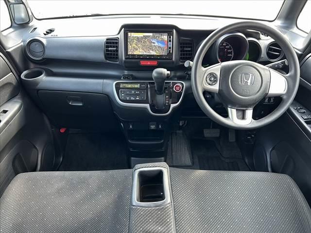 N-BOX G SSパッケージ 禁煙車 CTBA オートHID 両電スラ Fシートヒーター 純正SDナビ フルセグ BT DVD Bカメラ ステリモ スマートキーX2 電格ミラーウインカー チルトステア シートリフター 純正14AW(2枚目)