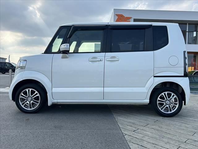 N-BOX G SSパッケージ 禁煙車 CTBA オートHID 両電スラ Fシートヒーター 純正SDナビ フルセグ BT DVD Bカメラ ステリモ スマートキーX2 電格ミラーウインカー チルトステア シートリフター 純正14AW(11枚目)