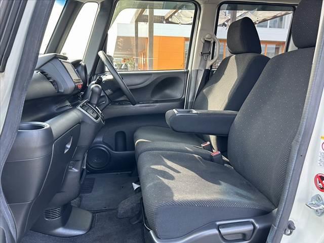 N-BOX G SSパッケージ 禁煙車 CTBA オートHID 両電スラ Fシートヒーター 純正SDナビ フルセグ BT DVD Bカメラ ステリモ スマートキーX2 電格ミラーウインカー チルトステア シートリフター 純正14AW(17枚目)