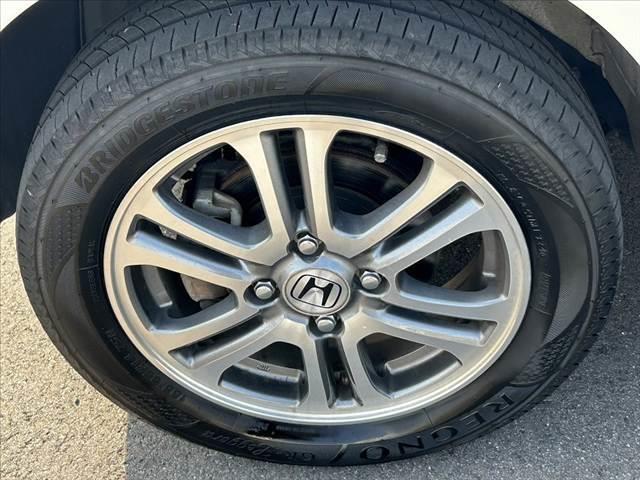 N-BOX G SSパッケージ 禁煙車 CTBA オートHID 両電スラ Fシートヒーター 純正SDナビ フルセグ BT DVD Bカメラ ステリモ スマートキーX2 電格ミラーウインカー チルトステア シートリフター 純正14AW(39枚目)