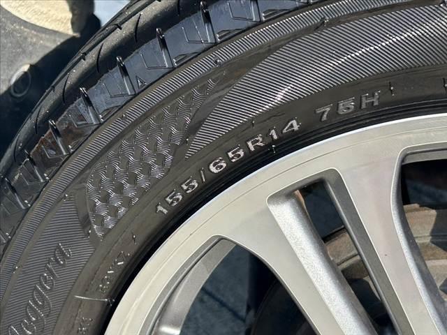 N-BOX G SSパッケージ 禁煙車 CTBA オートHID 両電スラ Fシートヒーター 純正SDナビ フルセグ BT DVD Bカメラ ステリモ スマートキーX2 電格ミラーウインカー チルトステア シートリフター 純正14AW(43枚目)