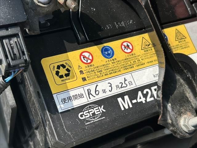 N-BOX G SSパッケージ 禁煙車 CTBA オートHID 両電スラ Fシートヒーター 純正SDナビ フルセグ BT DVD Bカメラ ステリモ スマートキーX2 電格ミラーウインカー チルトステア シートリフター 純正14AW(48枚目)