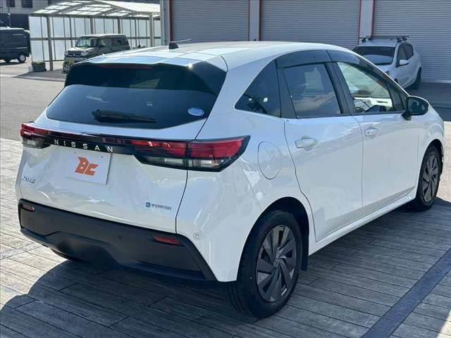 ノート Ｓ　禁煙車　車検整備付　エマブレ　Ａハイビーム　オートライト　スマートキーＸ２　社外メモリナビ　ＢＴ　ＥＴＣ　ＦＲドラレコ　電子Ｐ　オートホールド　コーナーセンサー　チルトステア　シートリフター（12枚目）