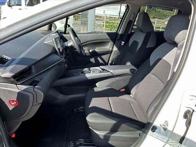 ノート Ｓ　禁煙車　車検整備付　エマブレ　Ａハイビーム　オートライト　スマートキーＸ２　社外メモリナビ　ＢＴ　ＥＴＣ　ＦＲドラレコ　電子Ｐ　オートホールド　コーナーセンサー　チルトステア　シートリフター（17枚目）