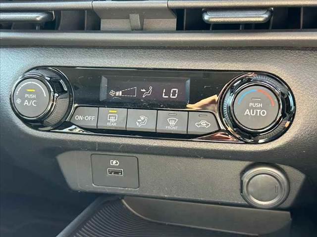 ノート Ｓ　禁煙車　車検整備付　エマブレ　Ａハイビーム　オートライト　スマートキーＸ２　社外メモリナビ　ＢＴ　ＥＴＣ　ＦＲドラレコ　電子Ｐ　オートホールド　コーナーセンサー　チルトステア　シートリフター（23枚目）