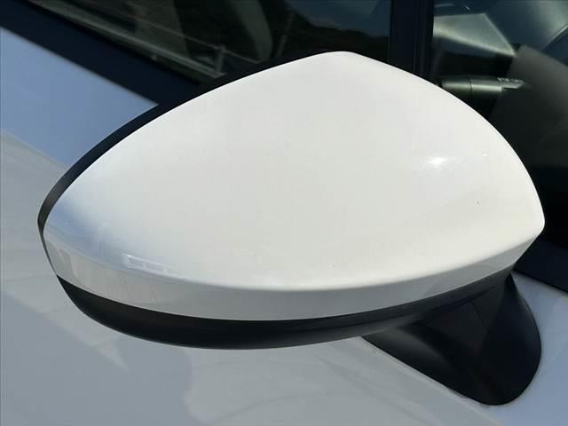 ノート Ｓ　禁煙車　車検整備付　エマブレ　Ａハイビーム　オートライト　スマートキーＸ２　社外メモリナビ　ＢＴ　ＥＴＣ　ＦＲドラレコ　電子Ｐ　オートホールド　コーナーセンサー　チルトステア　シートリフター（28枚目）