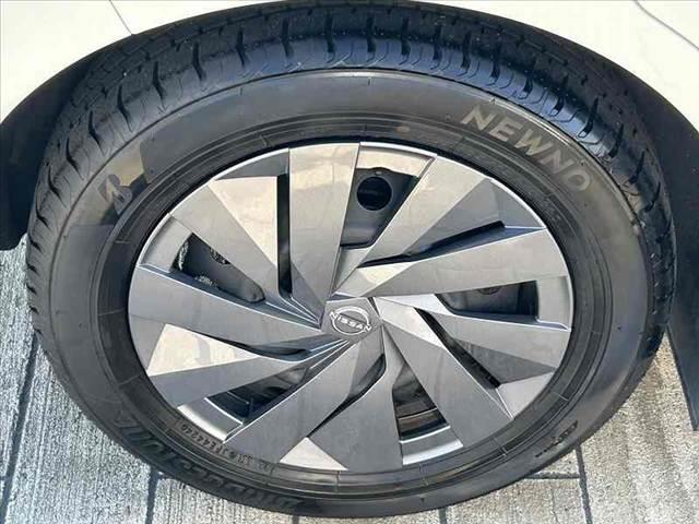 ノート Ｓ　禁煙車　車検整備付　エマブレ　Ａハイビーム　オートライト　スマートキーＸ２　社外メモリナビ　ＢＴ　ＥＴＣ　ＦＲドラレコ　電子Ｐ　オートホールド　コーナーセンサー　チルトステア　シートリフター（35枚目）