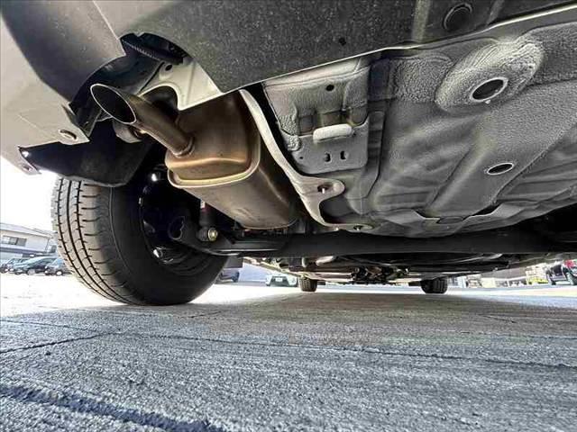 ノート Ｓ　禁煙車　車検整備付　エマブレ　Ａハイビーム　オートライト　スマートキーＸ２　社外メモリナビ　ＢＴ　ＥＴＣ　ＦＲドラレコ　電子Ｐ　オートホールド　コーナーセンサー　チルトステア　シートリフター（40枚目）