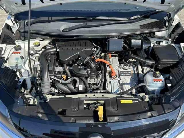 ノート Ｓ　禁煙車　車検整備付　エマブレ　Ａハイビーム　オートライト　スマートキーＸ２　社外メモリナビ　ＢＴ　ＥＴＣ　ＦＲドラレコ　電子Ｐ　オートホールド　コーナーセンサー　チルトステア　シートリフター（43枚目）