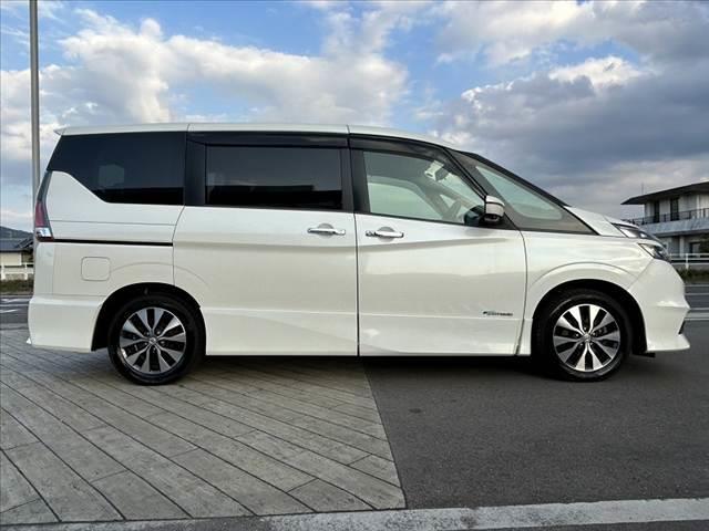 セレナ ハイウェイスター　禁煙車　車検整備付　　両電　プロパイロット　インテリミラー　アラビュー　ＬＥＤ　社外ＳＤナビ　フルセグ　ＢＴ　ＤＶＤ　ステリモ　電子Ｐ　スマートキーＸ２　Ａストップ　Ｐアシスト　チルトステア（12枚目）