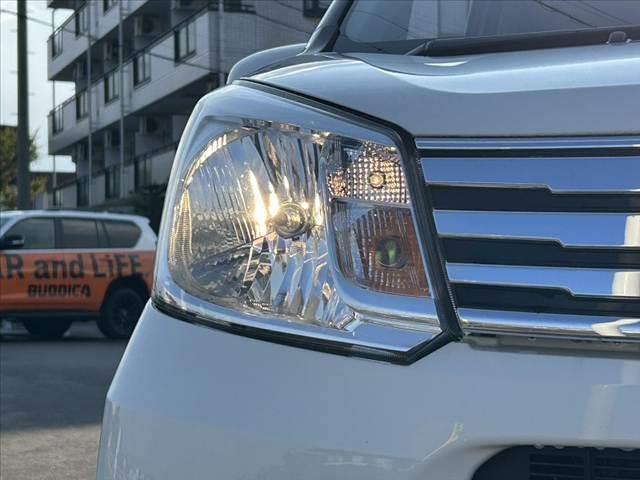 ムーヴ X SAIII 禁煙車 車検整備付 後期 オートハイビーム オートライト ETC アームレスト シートヒーター Aストップ 電格ミラー 純正CD チルトステア シートリフター Pガラス ベンチシート マット(30枚目)