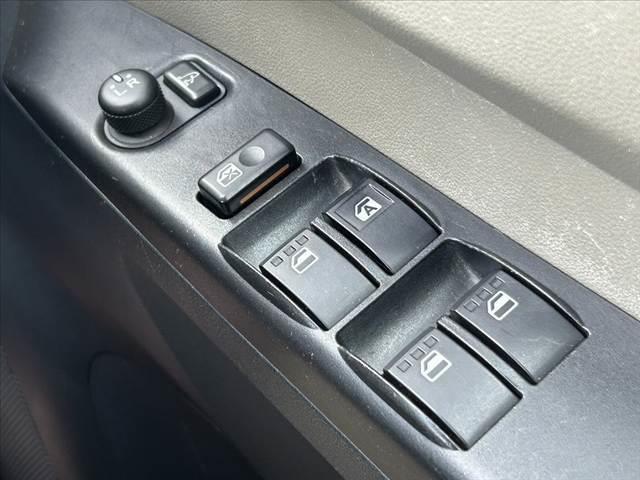 ミラ X 中期 車検整備付 社外CDオーディオ キーレス スペアキー プライバシーガラス ETC 電格ミラー社外13インチAW WSRSエアB ACソケット フロアマット ドアバイザー(4枚目)