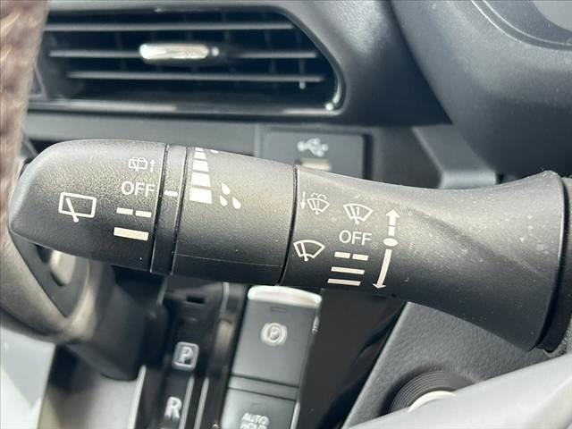 ルークス ハイウェイスター Gターボプロパイロットエディション 禁煙車 車検整備付 エマブレ プロパイロット アラビュー 両電スラ 茶コンビシート サーキュレーター Rロール 電子P Aブレーキホールド オートLED スマートキーX2 純正15AW チルトステア(23枚目)