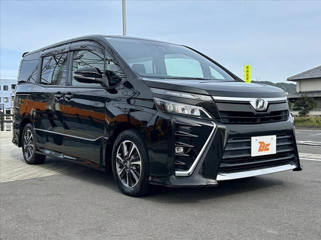 ヴォクシー ZS 後期 セーフティセンス Aハイ クルコン 電スラ 純正SDナビ 地デジ BT Bカメ スマートキーX2 ETC 電格ミラー Rロール Pガラス オートLED チルトステア 純正AW スタッドレスT(8枚目)