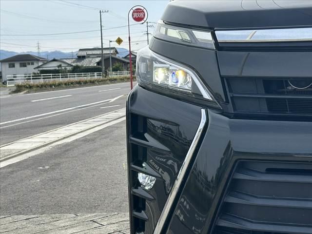 ヴォクシー ZS 後期 セーフティセンス Aハイ クルコン 電スラ 純正SDナビ 地デジ BT Bカメ スマートキーX2 ETC 電格ミラー Rロール Pガラス オートLED チルトステア 純正AW スタッドレスT(33枚目)