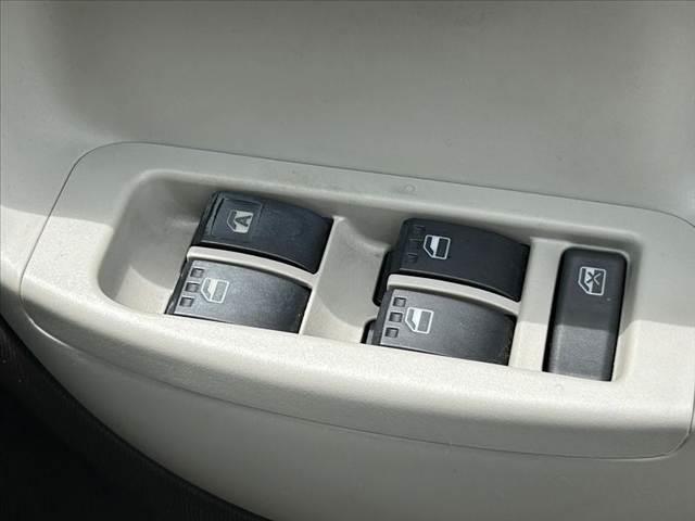 パッソ プラスハナ 禁煙 車検整備付 プロジェクターHIDヘッド フォグ スマートキー スペア 純正CD AAC 電格ミラーウインカー Pガラス チルトステア シートリフター ベンチシート 分割可倒式Rシート ETC(22枚目)