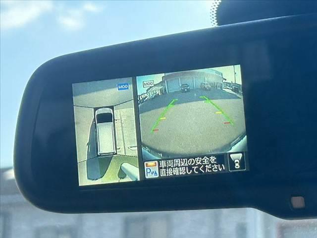 セレナ 後期 両電スラ エマブレ アラビュー フリップダウンM 純正SDナビ フルセグ BT DVD クルコン ETC スマートキーX2 オートLED 外ウッドコンビ 社外17AW レザー調シート Rフィルム(4枚目)