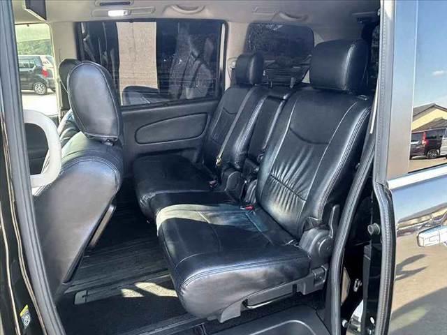 セレナ 後期 両電スラ エマブレ アラビュー フリップダウンM 純正SDナビ フルセグ BT DVD クルコン ETC スマートキーX2 オートLED 外ウッドコンビ 社外17AW レザー調シート Rフィルム(18枚目)