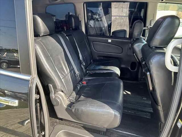 セレナ 後期 両電スラ エマブレ アラビュー フリップダウンM 純正SDナビ フルセグ BT DVD クルコン ETC スマートキーX2 オートLED 外ウッドコンビ 社外17AW レザー調シート Rフィルム(19枚目)