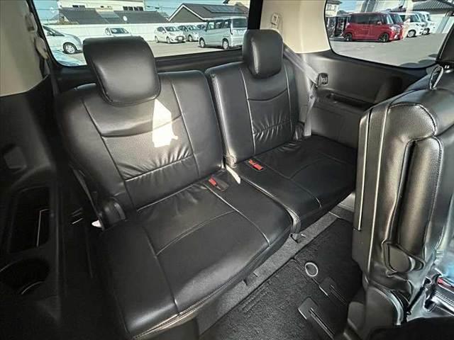 セレナ 後期 両電スラ エマブレ アラビュー フリップダウンM 純正SDナビ フルセグ BT DVD クルコン ETC スマートキーX2 オートLED 外ウッドコンビ 社外17AW レザー調シート Rフィルム(20枚目)