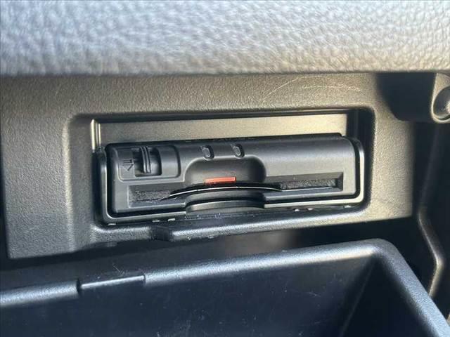 セレナ 後期 両電スラ エマブレ アラビュー フリップダウンM 純正SDナビ フルセグ BT DVD クルコン ETC スマートキーX2 オートLED 外ウッドコンビ 社外17AW レザー調シート Rフィルム(26枚目)