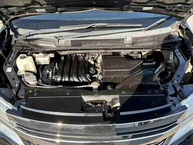 セレナ 後期 両電スラ エマブレ アラビュー フリップダウンM 純正SDナビ フルセグ BT DVD クルコン ETC スマートキーX2 オートLED 外ウッドコンビ 社外17AW レザー調シート Rフィルム(43枚目)