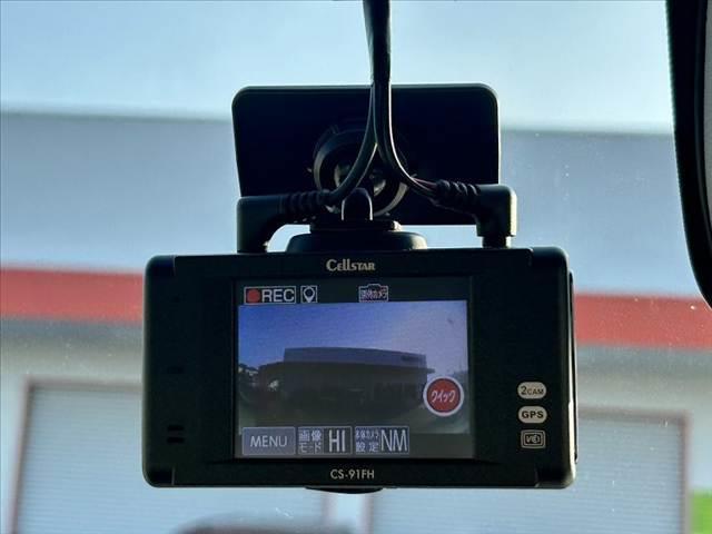 エブリイワゴン ＰＺターボ　禁煙車　ＲＢＳ　電動スライド　オートＨＩＤ　フォグ　社外ＳＤナビ　フルセグ　ＤＶＤ　ＢＴ　Ｂカメラ　スマートキー　ＥＴＣ　ＦＲドラレコ　電格ミラー　Ｐガラス　純正１４ＡＷ　横滑り防止　マットバイザー（5枚目）