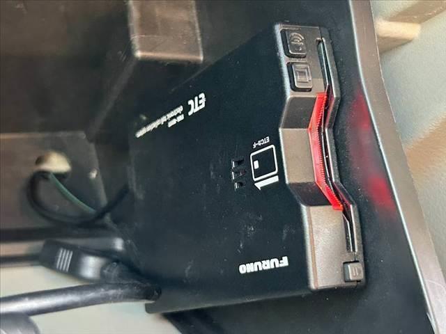 エブリイワゴン ＰＺターボ　禁煙車　ＲＢＳ　電動スライド　オートＨＩＤ　フォグ　社外ＳＤナビ　フルセグ　ＤＶＤ　ＢＴ　Ｂカメラ　スマートキー　ＥＴＣ　ＦＲドラレコ　電格ミラー　Ｐガラス　純正１４ＡＷ　横滑り防止　マットバイザー（6枚目）