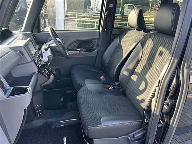 納車整備ついても第三者機関の指定工場で分解記録（法定整備）を実施し、車検を基準に不具合箇所、消耗部品は改善して納車させていただきます。