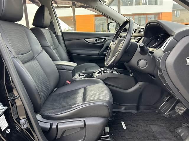 エクストレイル 20Xt エマージェンシーブレーキパッケージ Pアシスト クルコン Pバックドア オートLED アラビュー 純正SDナビ フルセグ BT ステリモ ETC スマートキー2 ルーフレール 純正17AW チルトステア シートリフター Fシートヒーター(16枚目)