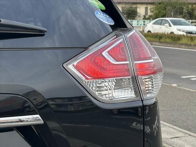 エクストレイル 20Xt エマージェンシーブレーキパッケージ Pアシスト クルコン Pバックドア オートLED アラビュー 純正SDナビ フルセグ BT ステリモ ETC スマートキー2 ルーフレール 純正17AW チルトステア シートリフター Fシートヒーター(42枚目)