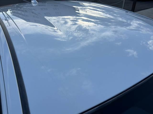 アクア G 禁煙車 中期 スマートキー クルコン オートライト フォグ 純正CDオーディオ 革巻きステア チルトステア シートリフター 電格ミラーウインカー Pガラス 社外15AW アームレスト マットバイザー(30枚目)