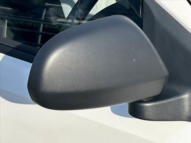 ミライース Ｌ　ＳＡＩＩＩ　禁煙車　ＳＡ３　ＦＲコーナーセンサー　ＡＴハイビーム　エコアイドル　キーレス　スペアキー　横滑り防止　ヘッドライトレベライザー　ＡＣソケ　ドアバイザー　Ｒガラス熱線　純正セキュリティ　ＷＳＲＳエアＢ（20枚目）