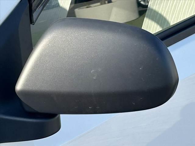 ミライース Ｌ　ＳＡＩＩＩ　禁煙車　ＳＡ３　ＦＲコーナーセンサー　ＡＴハイビーム　エコアイドル　キーレス　スペアキー　横滑り防止　ヘッドライトレベライザー　ＡＣソケ　ドアバイザー　Ｒガラス熱線　純正セキュリティ　ＷＳＲＳエアＢ（21枚目）