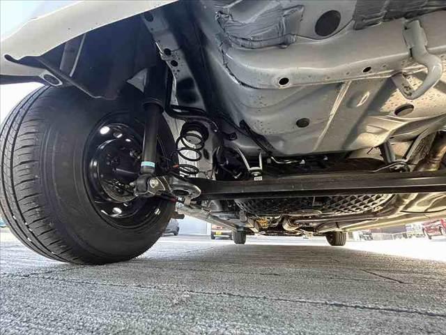 ミライース Ｌ　ＳＡＩＩＩ　禁煙車　ＳＡ３　ＦＲコーナーセンサー　ＡＴハイビーム　エコアイドル　キーレス　スペアキー　横滑り防止　ヘッドライトレベライザー　ＡＣソケ　ドアバイザー　Ｒガラス熱線　純正セキュリティ　ＷＳＲＳエアＢ（32枚目）