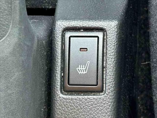 スイフト XG 禁煙車 車検整備付 純正SDナビ フルセグ BT DVD再生 シートヒーター スマートキー 電格ミラー ETC チルトステア シートリフター Pガラス オートエアコン 横滑り防止 マットバイザー(6枚目)