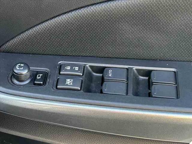 スイフト XG 禁煙車 車検整備付 純正SDナビ フルセグ BT DVD再生 シートヒーター スマートキー 電格ミラー ETC チルトステア シートリフター Pガラス オートエアコン 横滑り防止 マットバイザー(26枚目)