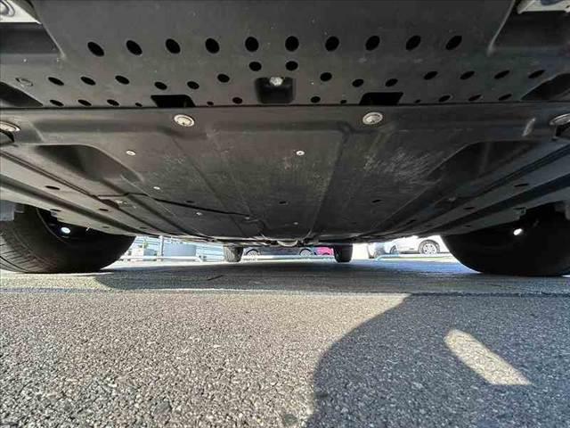 スイフト XG 禁煙車 車検整備付 純正SDナビ フルセグ BT DVD再生 シートヒーター スマートキー 電格ミラー ETC チルトステア シートリフター Pガラス オートエアコン 横滑り防止 マットバイザー(42枚目)