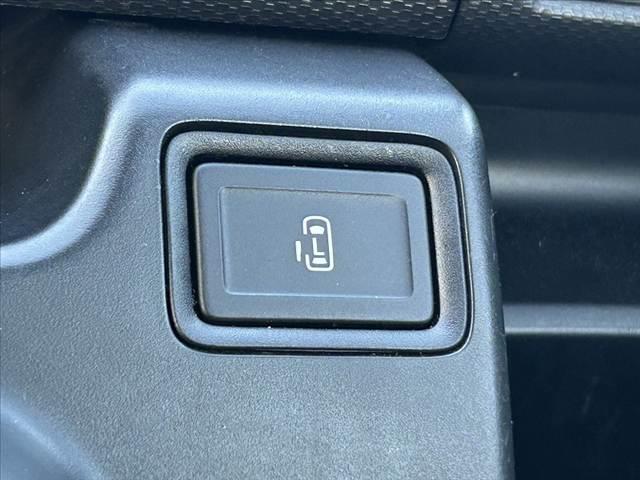 ソリオ ハイブリッドＭＸ　後期　禁煙車　車検整備付　セーフティサポート　Ａクルコン　Ａハイビーム　Ｒセンサー　純正ＳＤナビ　フルセグ　ＢＴ　ＤＶＤ　ステリモ　Ａストップ　スマートキーＸ２　シートヒーター　オートライト（7枚目）