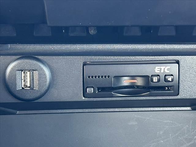 ソリオ ハイブリッドＭＸ　後期　禁煙車　車検整備付　セーフティサポート　Ａクルコン　Ａハイビーム　Ｒセンサー　純正ＳＤナビ　フルセグ　ＢＴ　ＤＶＤ　ステリモ　Ａストップ　スマートキーＸ２　シートヒーター　オートライト（28枚目）