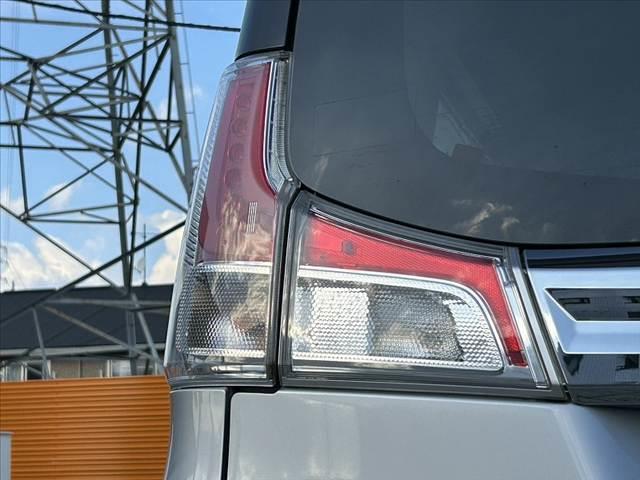 ソリオ ハイブリッドＭＸ　後期　禁煙車　車検整備付　セーフティサポート　Ａクルコン　Ａハイビーム　Ｒセンサー　純正ＳＤナビ　フルセグ　ＢＴ　ＤＶＤ　ステリモ　Ａストップ　スマートキーＸ２　シートヒーター　オートライト（37枚目）