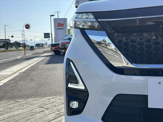 ルークス ハイウェイスター X 禁煙車 エマブレ ハンズフリー両電スラ アラビュー ドラレコ 純正7インチディスプレイ BT スマートキー オートLED Rロール Rテーブル Aストップ サーキュレーター チルトステア(34枚目)