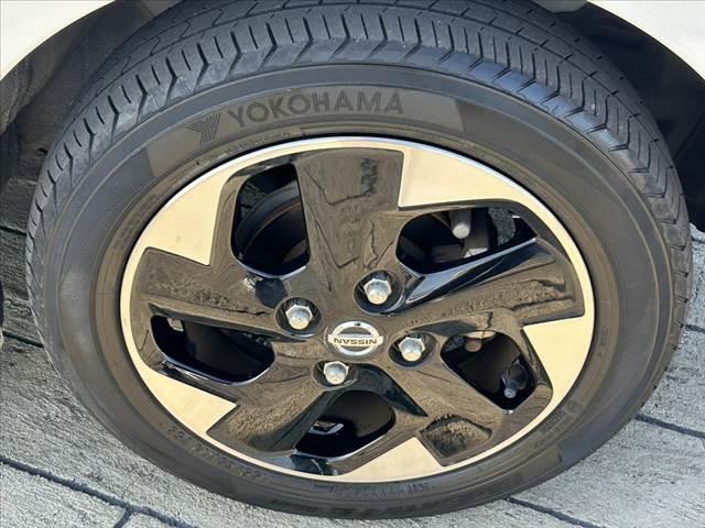 ルークス ハイウェイスター X 禁煙車 エマブレ ハンズフリー両電スラ アラビュー ドラレコ 純正7インチディスプレイ BT スマートキー オートLED Rロール Rテーブル Aストップ サーキュレーター チルトステア(41枚目)