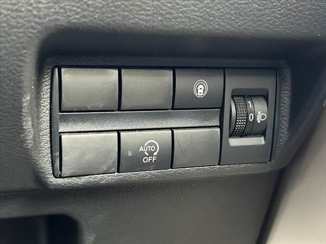 デイズ Ｓ　車検整備付　エマブレ　踏み間違え防止　ＦＲソナー　純正ＣＤオーディオ　電格ミラー　Ａストップ　オートライト　ヘッドライトレベライザー　ベンチシート　アームレスト　マットバイザー（5枚目）