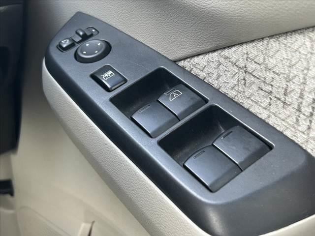 デイズ Ｓ　車検整備付　エマブレ　踏み間違え防止　ＦＲソナー　純正ＣＤオーディオ　電格ミラー　Ａストップ　オートライト　ヘッドライトレベライザー　ベンチシート　アームレスト　マットバイザー（7枚目）